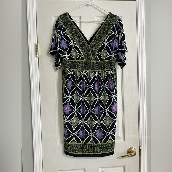 London Times Dresses & Skirts - Floral Geometric V‑Neck Dress in Black, Green & Purple Like Farm Rio Large XL